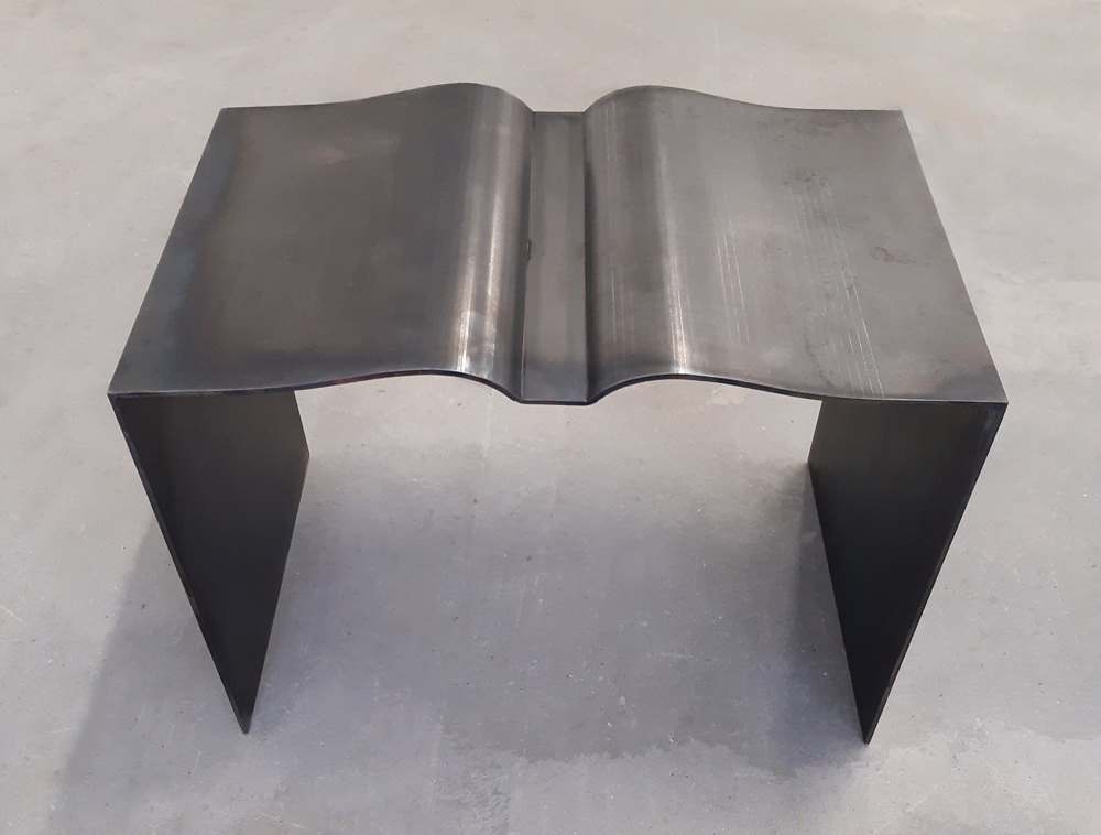 Sibylle Eimermacher, a guide through hue, display, Iwan Boverhof, monolyt